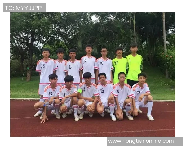 都匀一中足球队球星闪耀赛场 引领校园体育新风潮